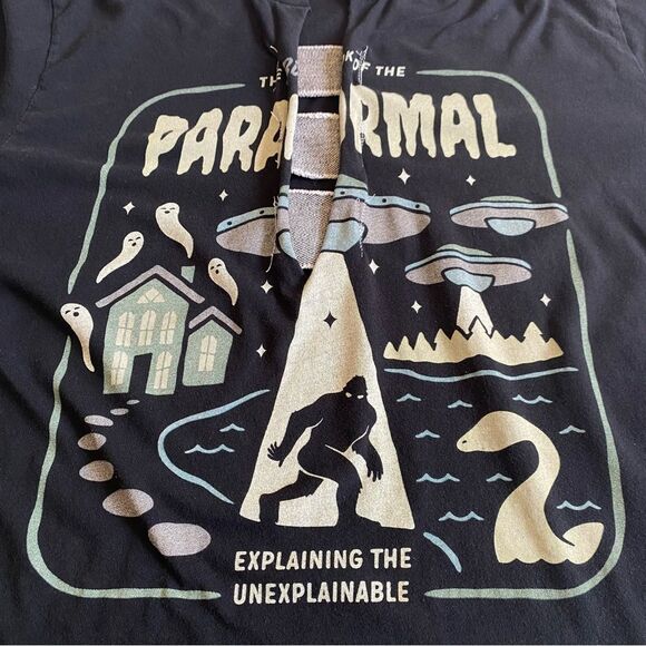 Upcycled Big Book of the Paranormal Tee Explaining the Unexplainable Unisex XL - Picture 6 of 11